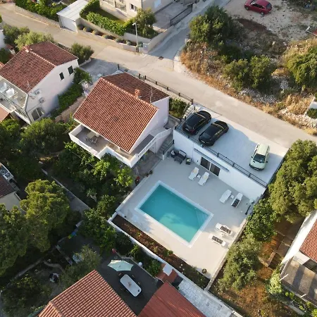 Zen - Heated Pool, Ev Type 2 *