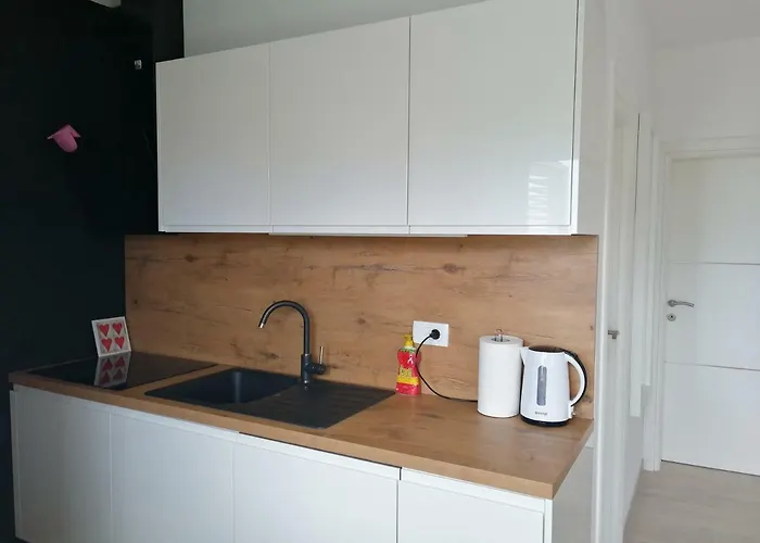 Zen - Heated Pool, Ev Type 2