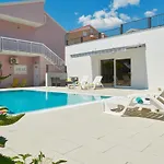 Apartment Zen - Heated Pool, Ev Type 2 *