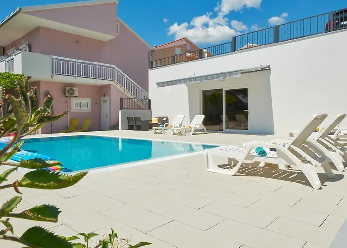 Appartement Zen - Heated Pool, Ev Type 2 *